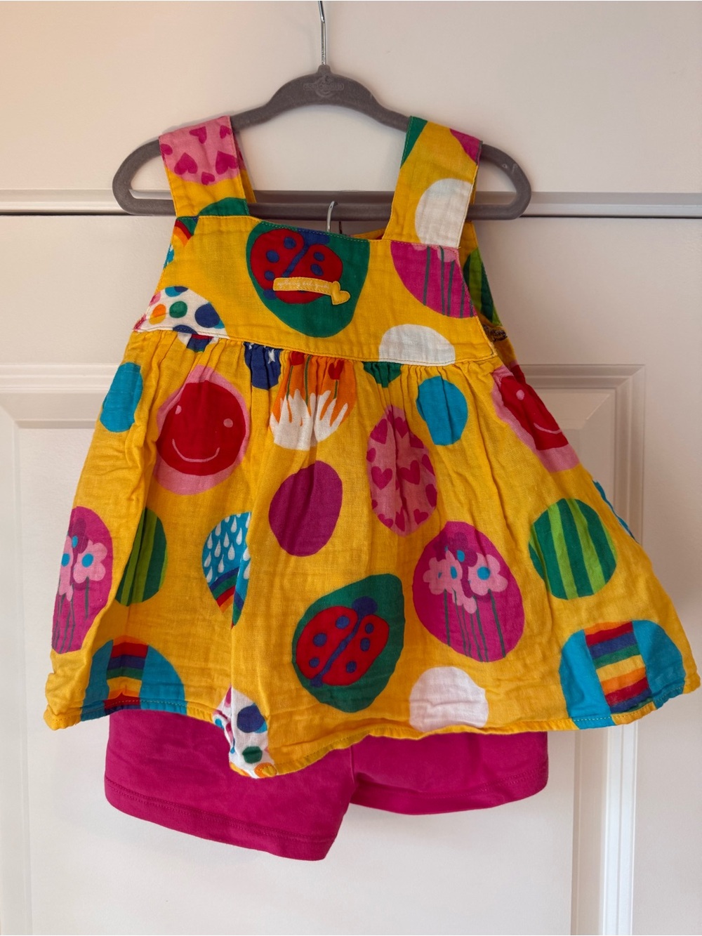 Agatha Ruiz De La Prada Matching Rainbow Circle Set in Amarillo Yellow Size 6
